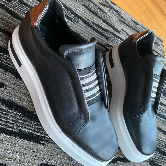 Geneve Shoe Slip on Platfrom Sneakers - Picture 6 of 6